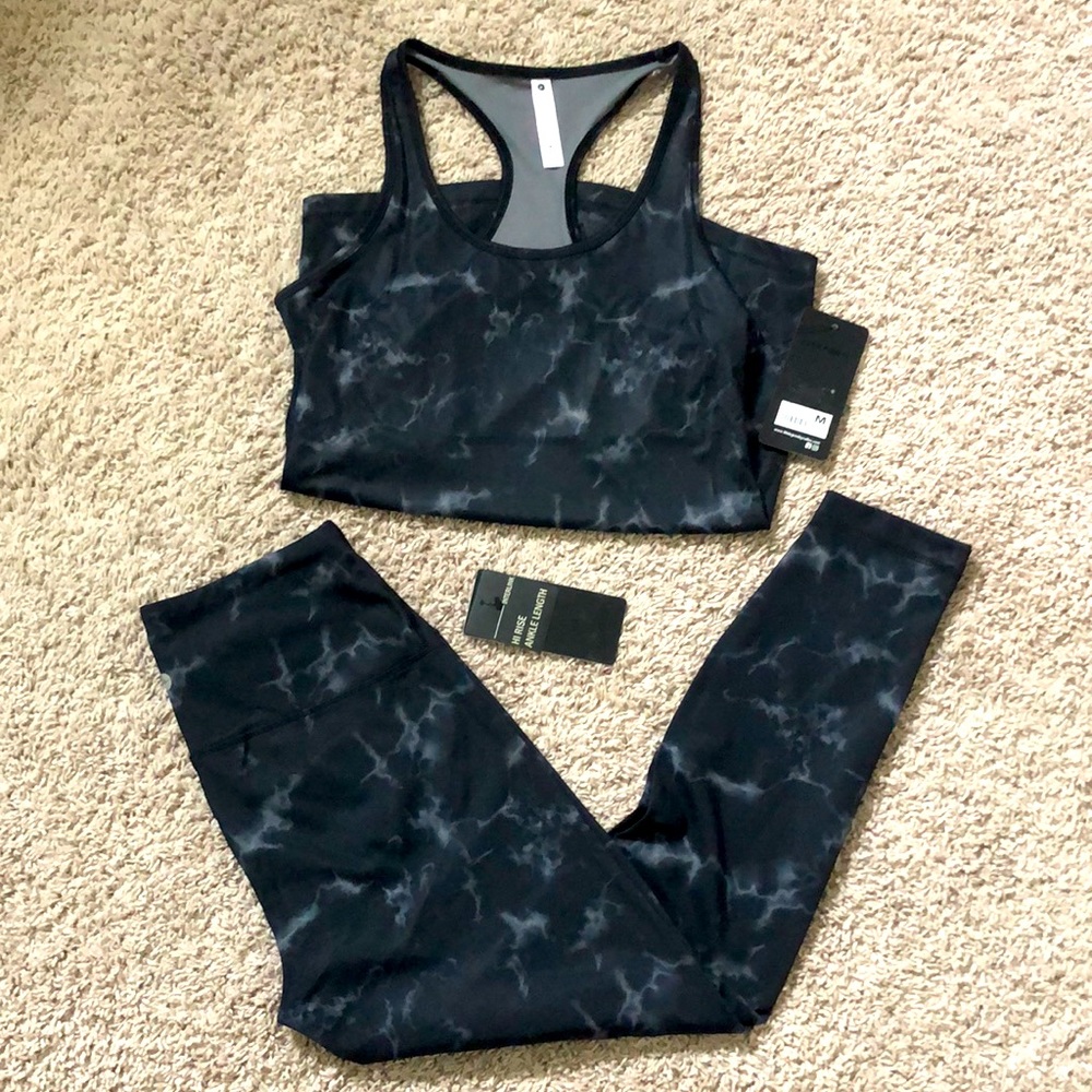 2pc NWT 90 degrees Black Marble set size Medium